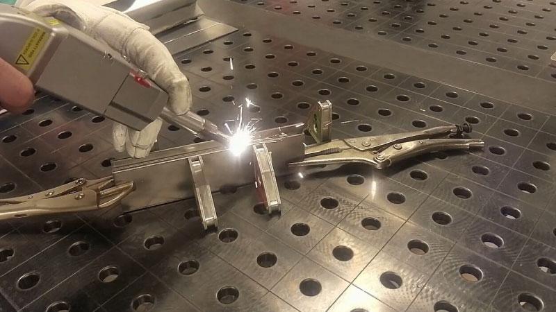 C:\Users\m.zandevakili\AppData\Local\Microsoft\Windows\INetCache\Content.Word\welding-laser3.jpg