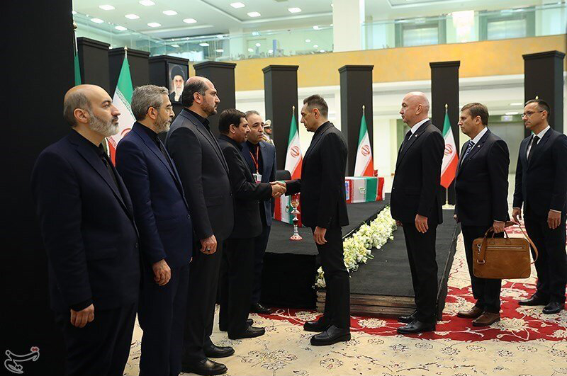 سران