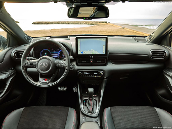 Toyota-Yaris-2024-1024-68