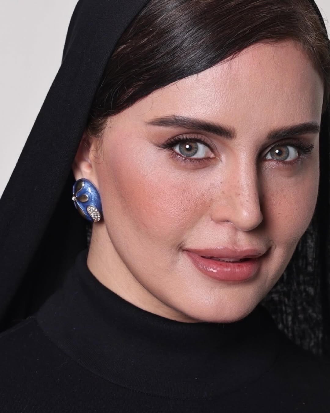 الناز