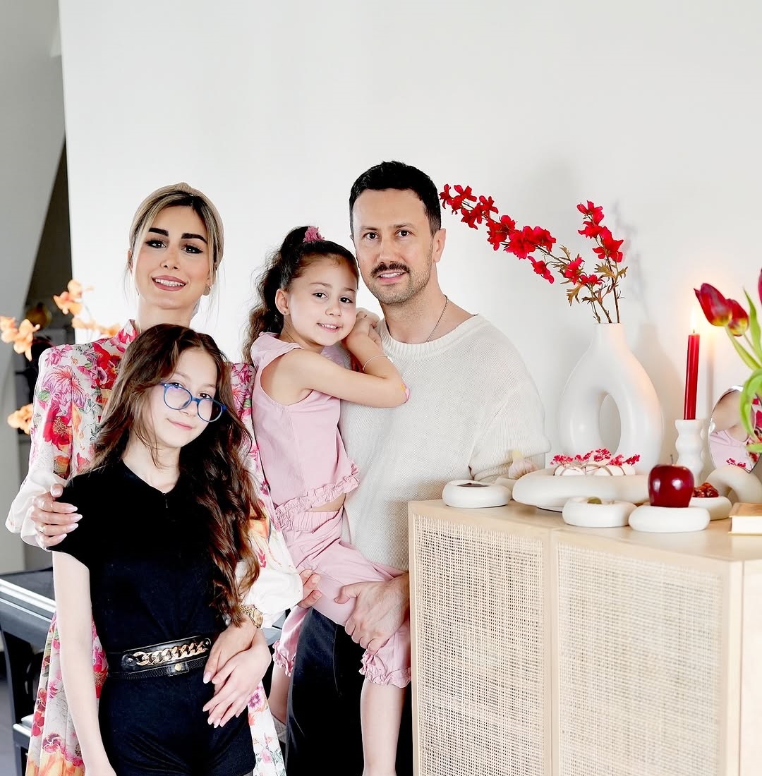 شاهرخ استخری
