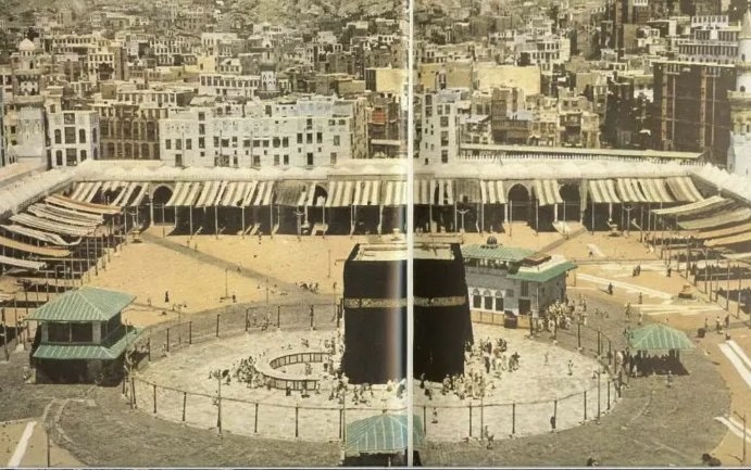 مقایسه معماری مسجد الحرام در فاصله ٨٢ سال