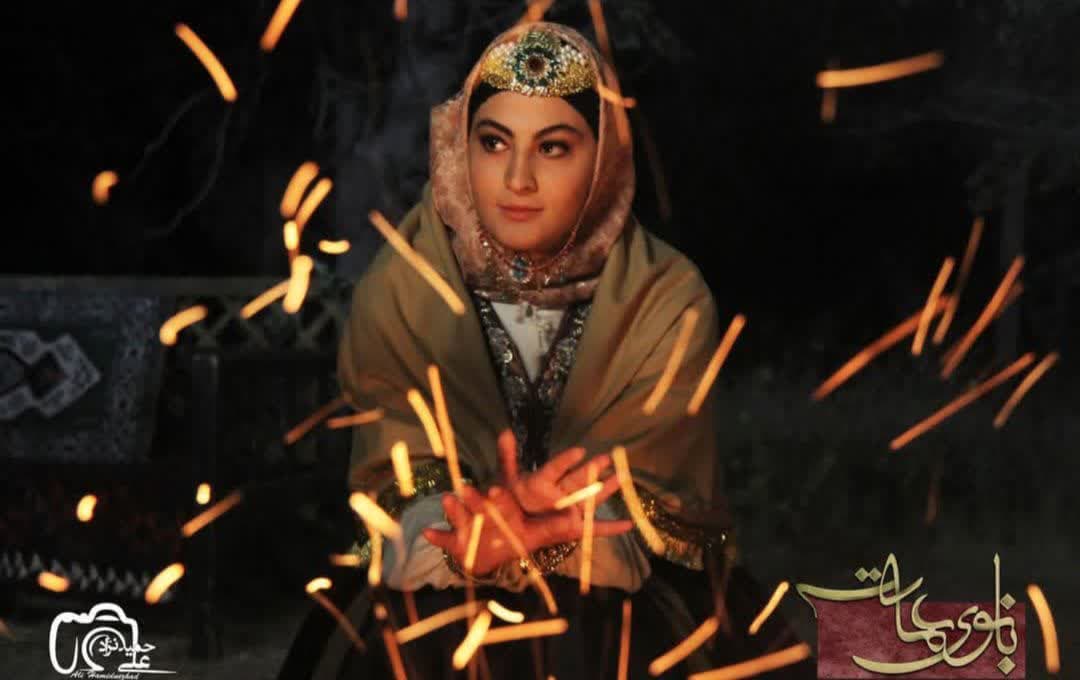 Maryam Momen (19)