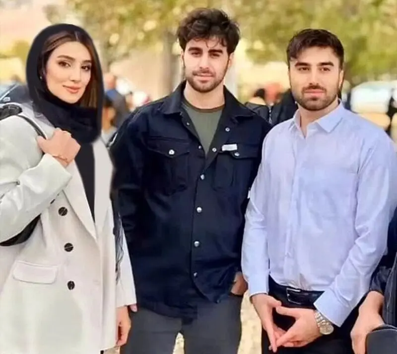 زهرا نادری فر با خانواده