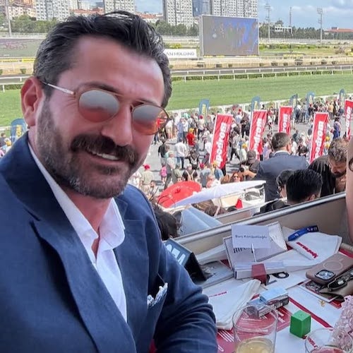 بازیگران ترک در مسابقات اسب‌دوانی