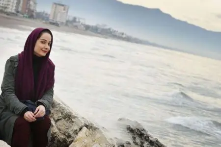 نسرین نصرتی لب دریا