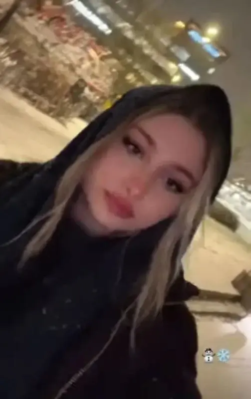 سارا+و+نیکا2