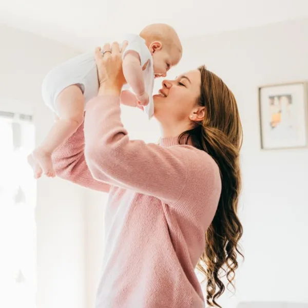 چگونه می توانم شناخت کودکم از خودم را تقویت کنم؟