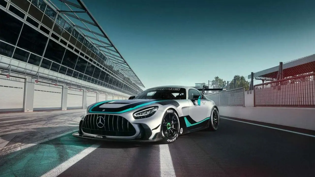 مرسدس AMG GT2 W16