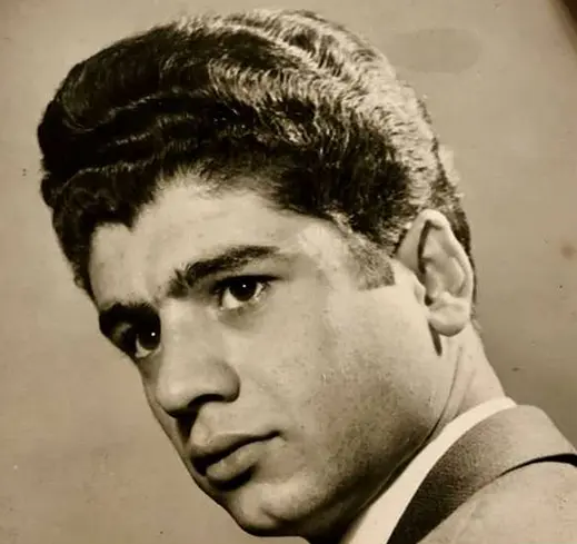 منوچهر والی زاده