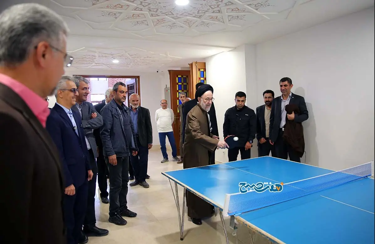 خاتمی پینگ پنگ