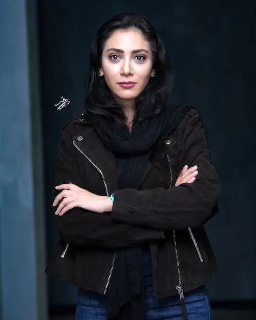 کت جیر مونا فرجاد