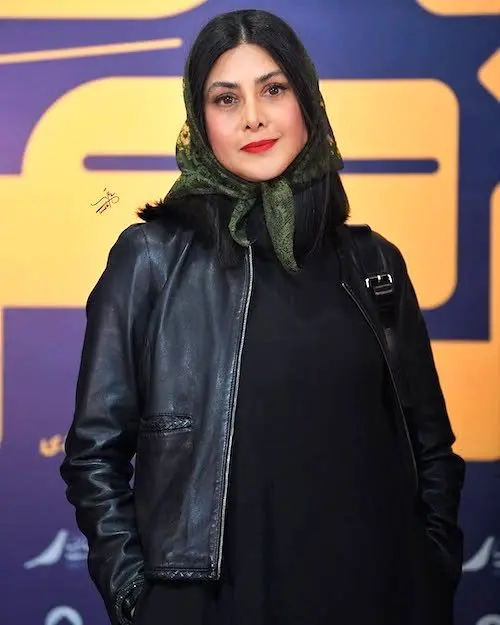 استایل مشکی آزاده صمدی