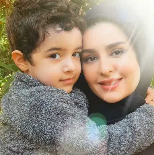 شعله رزمجو