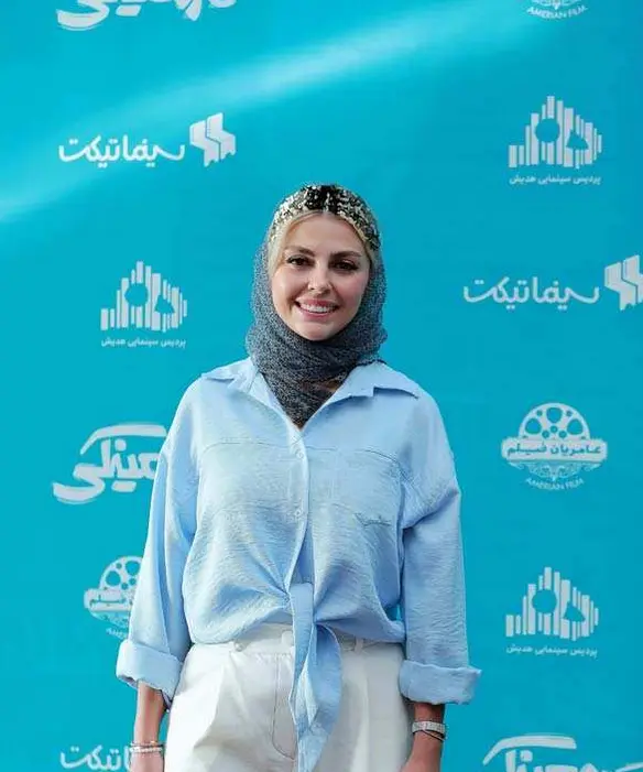 شاریس نایب