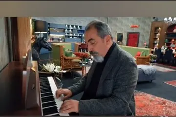پیانونوازی سیامک انصاری